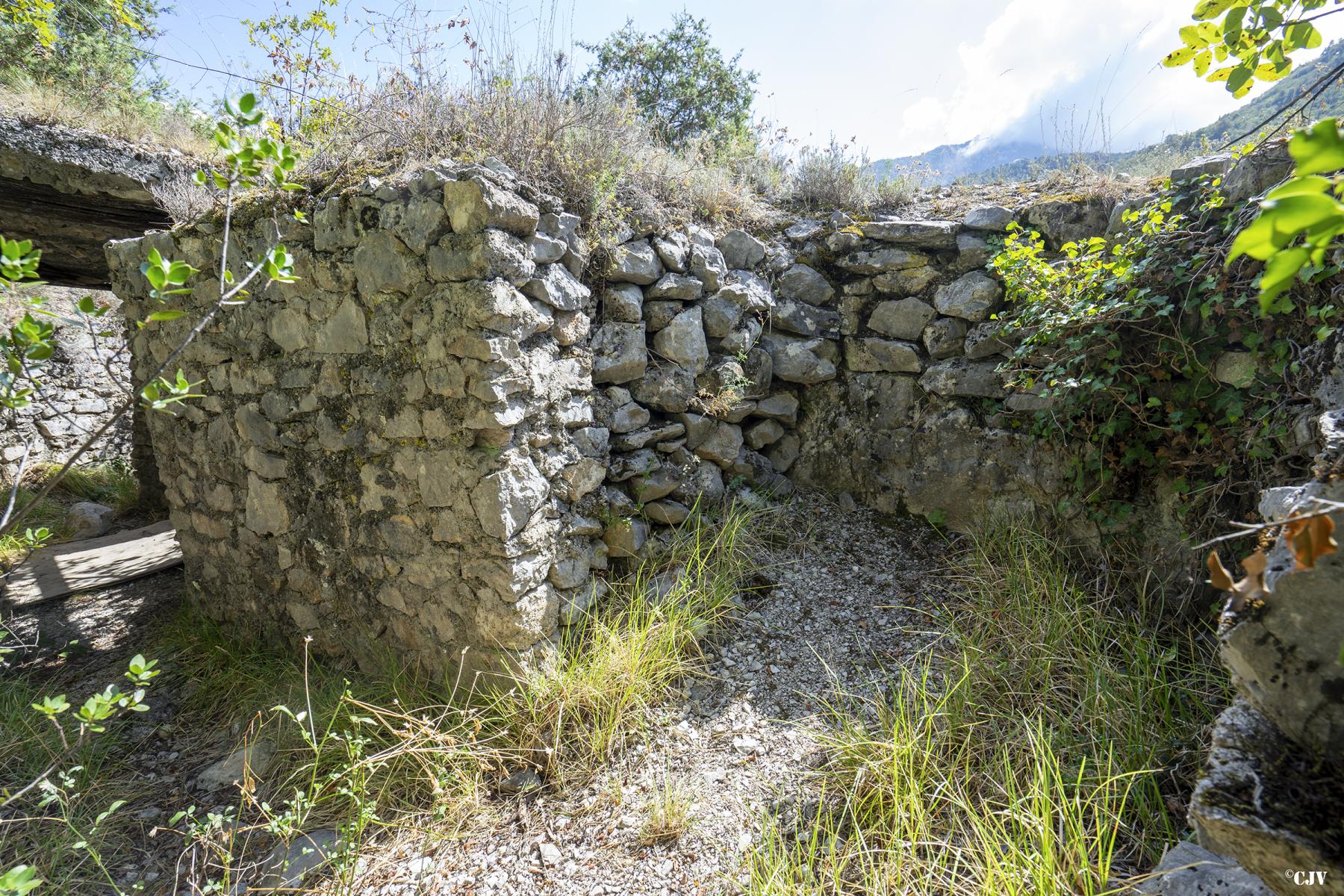 Ligne Maginot - CASTES RUINES 11 - (Cuve pour arme d'infanterie) -  - Lia VERMEULEN