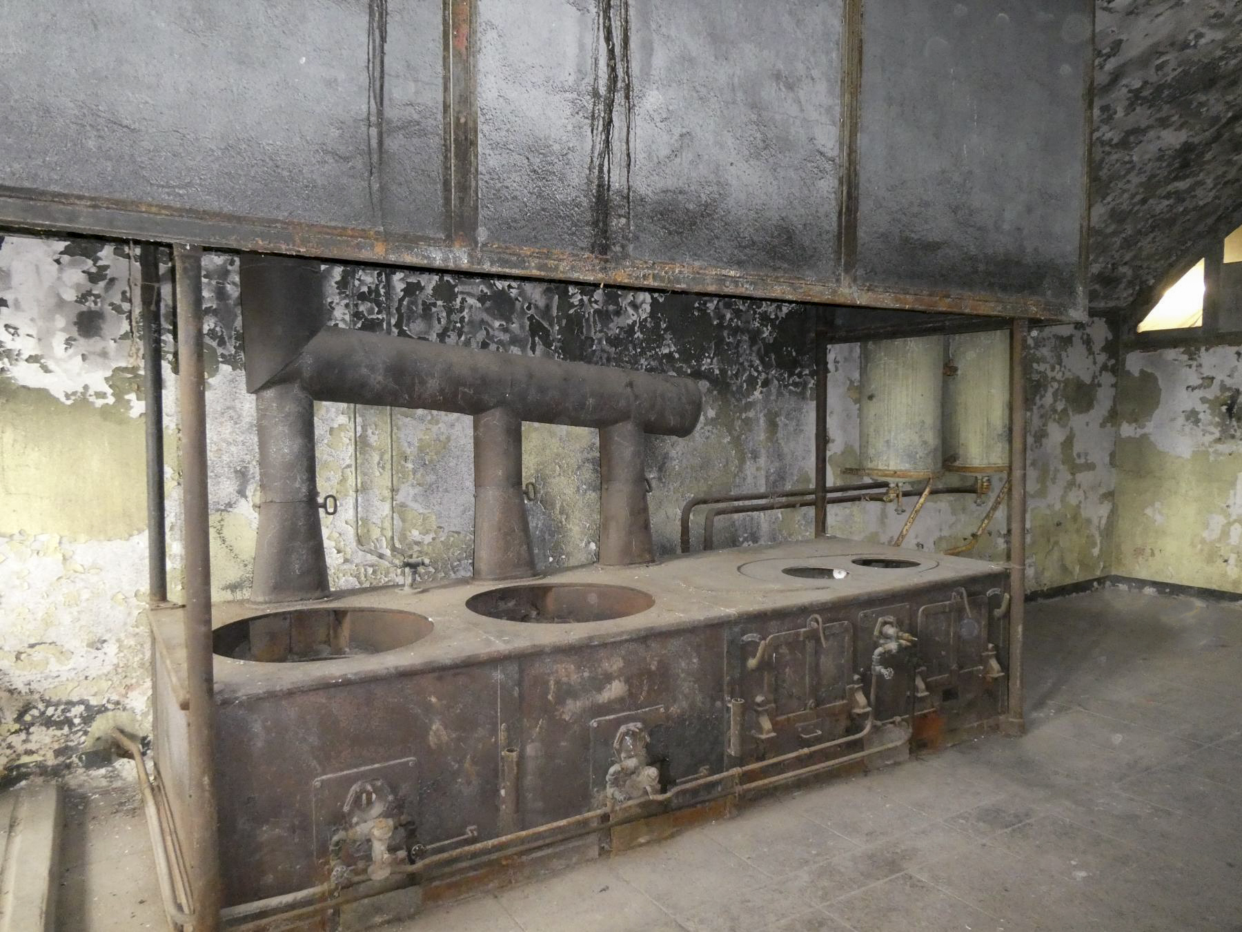 Ligne Maginot - FORT DE LA REVERE - (Casernement) - La cuisine - ELLENA Daniel - CUNY Philippe