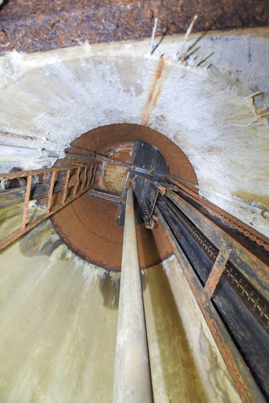 Ligne Maginot - FERMONT - A2 - (Ouvrage d'artillerie) - Bloc 3
Cloche GFM - Ludovic KNAPP