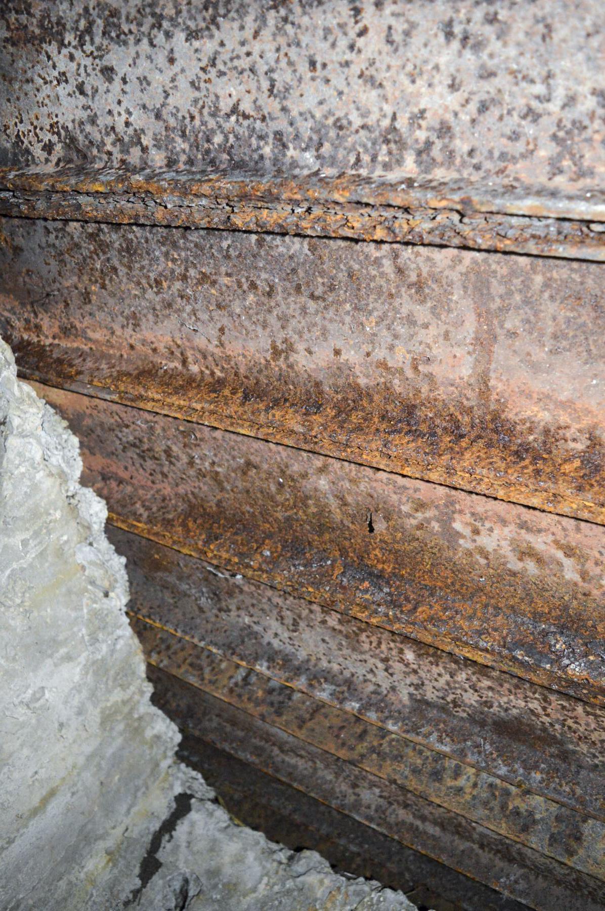 Ligne Maginot - CASTES RUINES 1 - (Observatoire d'infanterie) - Renforcement du toit de la galerie - PRASIL Michal