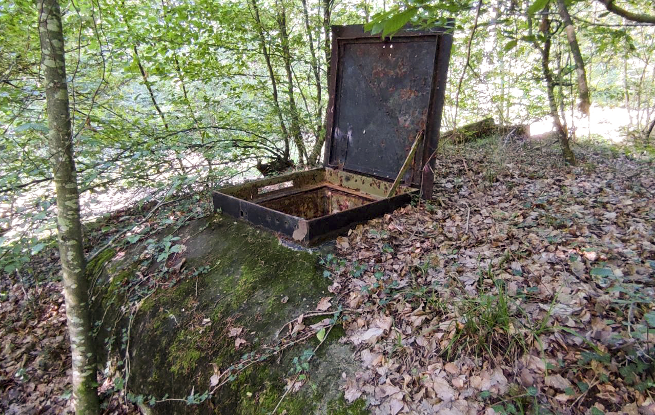 Ligne Maginot - GR1 - (Chambre de coupure) - Vue extérieure - J.Luc