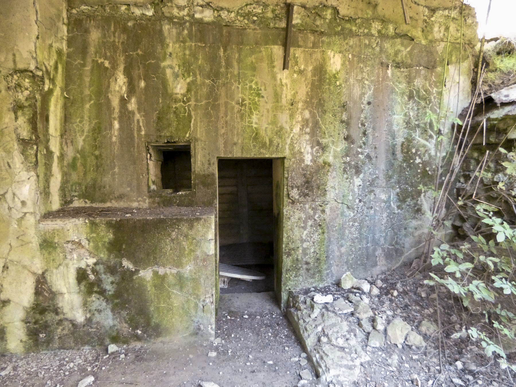 Ligne Maginot - BOMBACHERHOF - FERME BOMBACH (3°BON 166° RIF) - (PC de Quartier) - Bâtiment principal
L'entrée de la seconde pièce - Minich jean michel