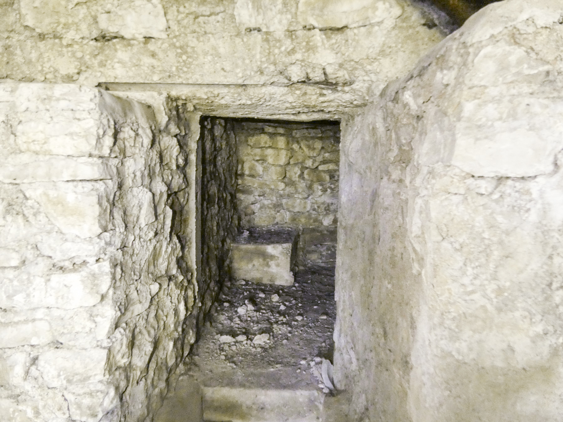 Ligne Maginot - BOMBACHERHOF - FERME BOMBACH (3°BON 166° RIF) - (PC de Quartier) - Bâtiment principal
Le passage vers le second abri en tôle  - Minich jean michel