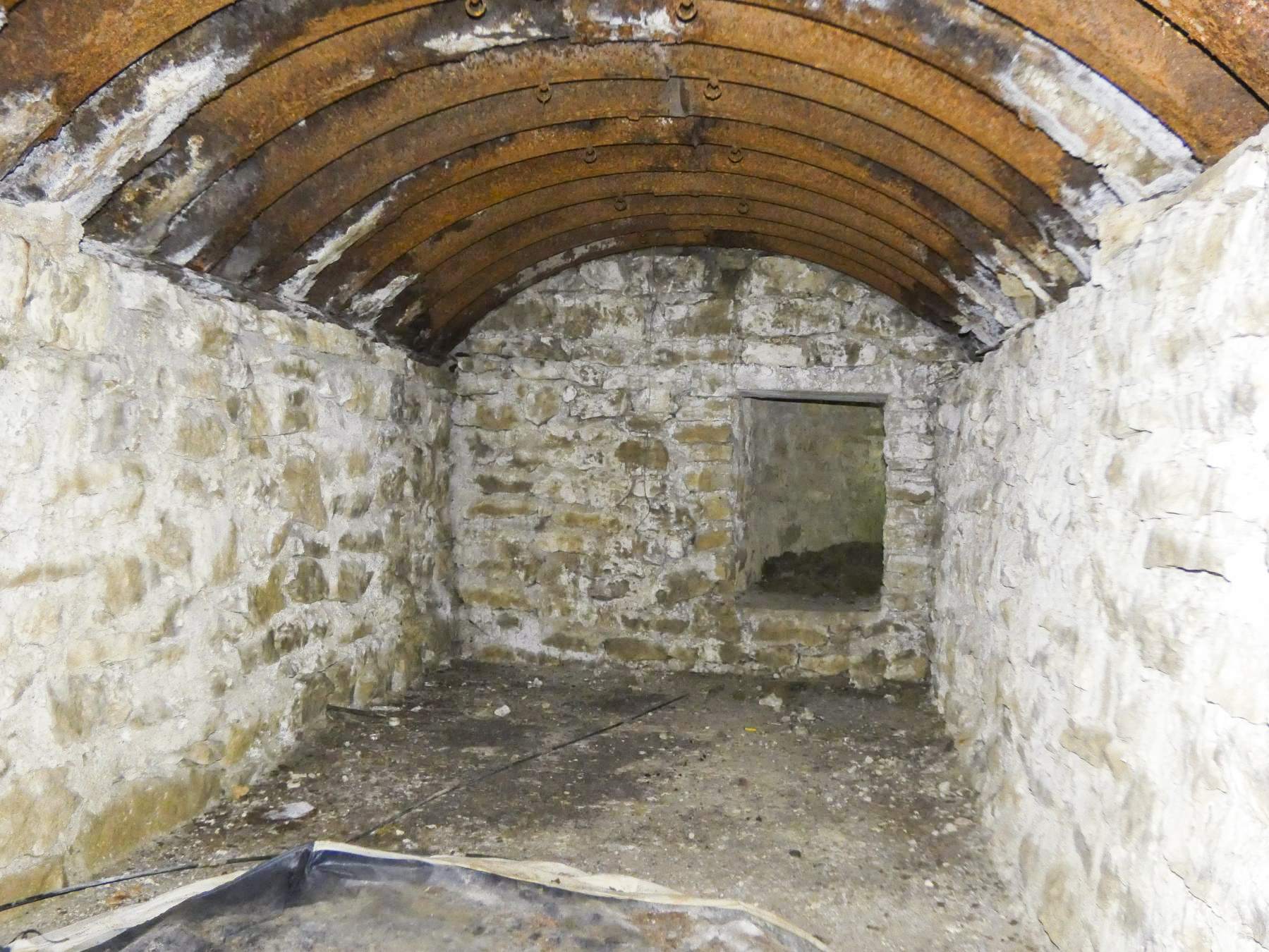 Ligne Maginot - BOMBACHERHOF - FERME BOMBACH (3°BON 166° RIF) - (PC de Quartier) - Bâtiment principal
Le second abri en tôle  - Minich jean michel