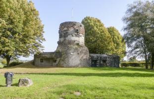 Ligne Maginot - LA TOUR - (Blockhaus pour canon) - 