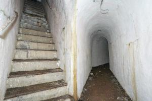 Ligne Maginot - CONCHETAS - CONQUET (OC) - (Ouvrage d'infanterie) - Bloc 5
L'escalier menant au bloc.