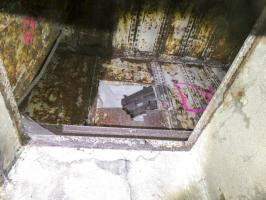 Ligne Maginot - FORT DE MAULDE - (Observatoire d'artillerie) - Accès au troisième niveau, créneau FM