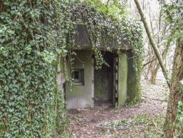 Ligne Maginot - SCHIRRHEINERWEG EST - (Casemate d'infanterie - Simple) - L'entrée pour les hommes et le créneau pour FM.
