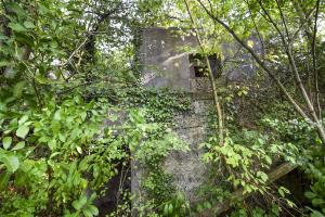 Ligne Maginot - L'ALOUETTE - (Blockhaus pour arme infanterie) - Le bloc actif et l'entrée gauche de l'abri