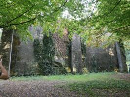 Ligne Maginot - LE QUESNOY 2 - (Stand de tir) - Arrière du massif bétonné de réception des tirs.