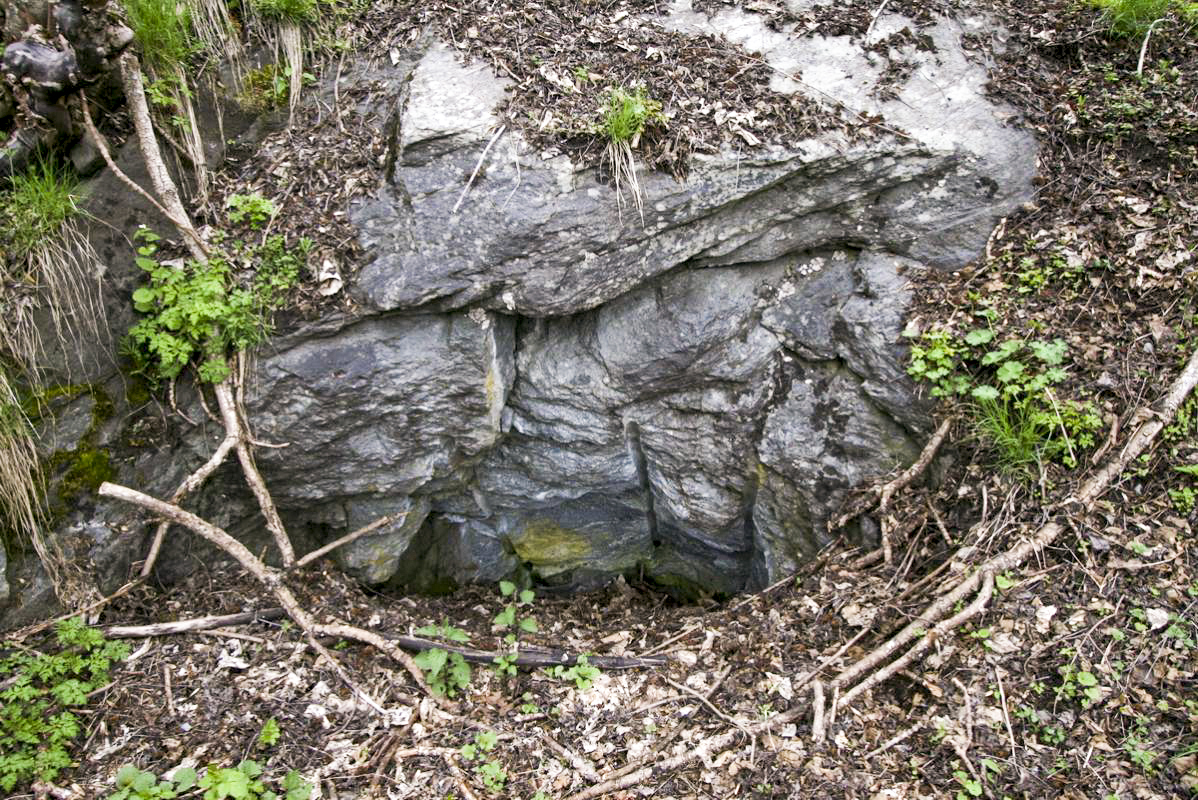 Ligne Maginot - PLANAY - (Blockhaus pour arme infanterie) - Entrée nord comblée - Alain Perouffe
