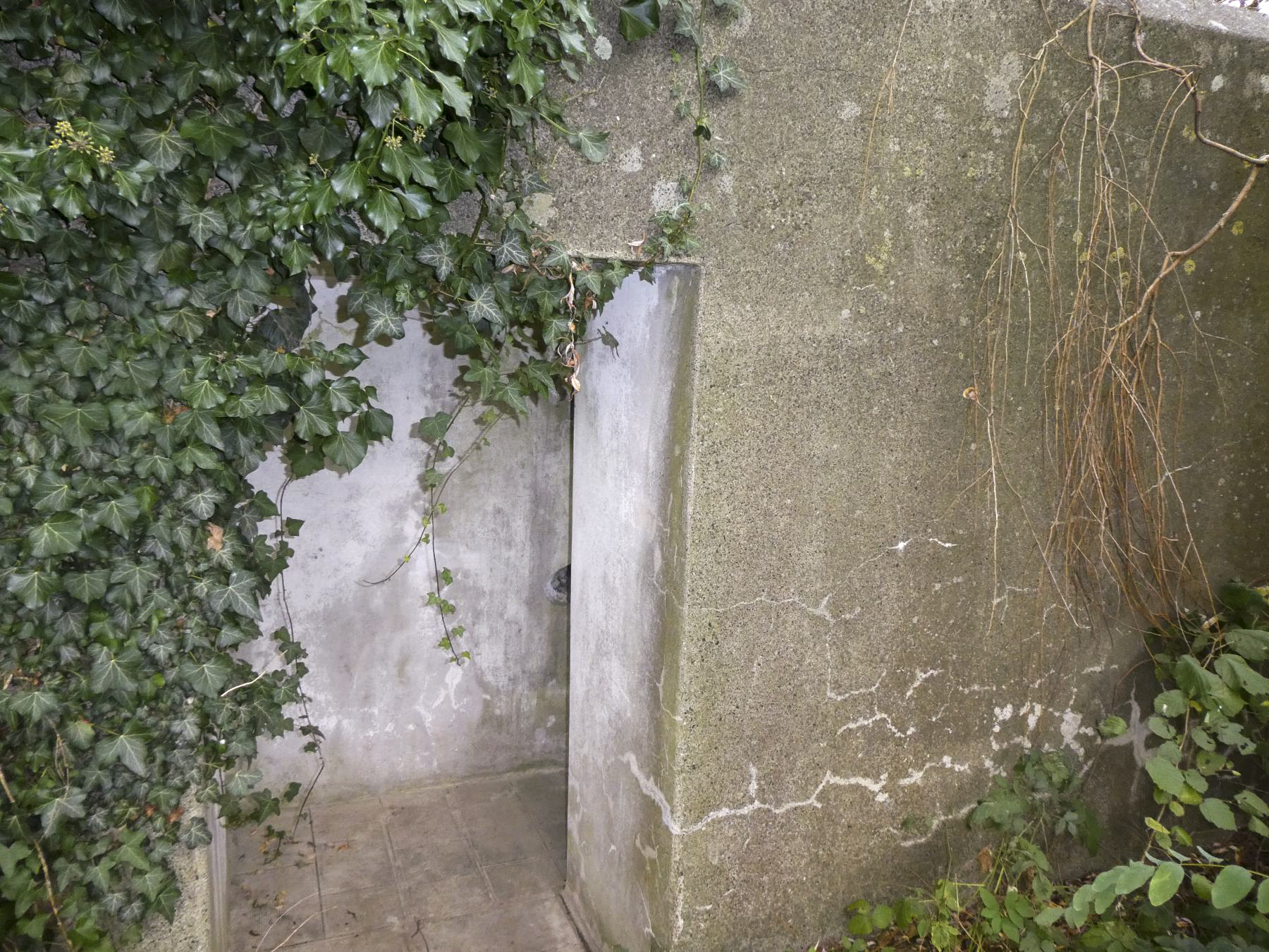 Ligne Maginot - L’ALOUETTE - (Abri) - Entrée de gauche - ELLENA Daniel - CUNY Philippe 