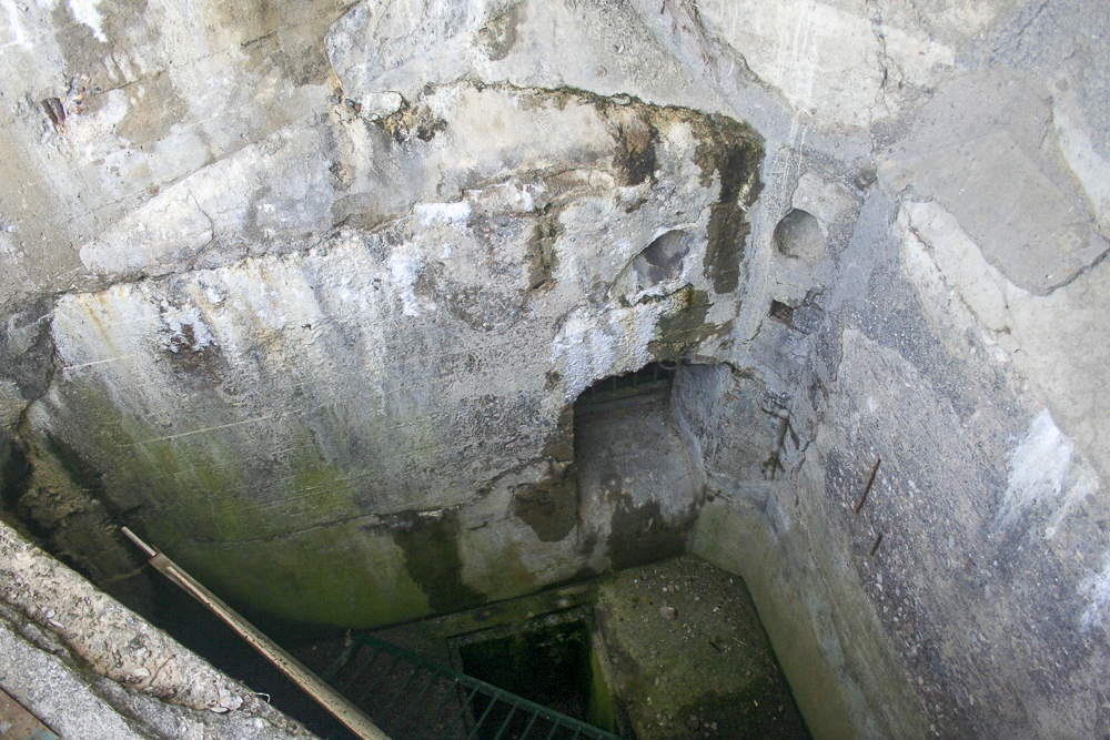 Ligne Maginot - LA SALMAGNE - (Ouvrage d'infanterie) - Bloc 1
Fossé diamant et sortie de secours