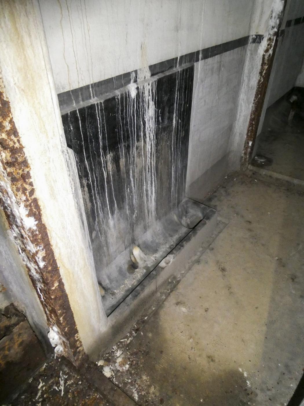 Ligne Maginot - BERSILLIES - (Ouvrage d'infanterie) - Urinoir - ELLENA Daniel - CUNY Philippe