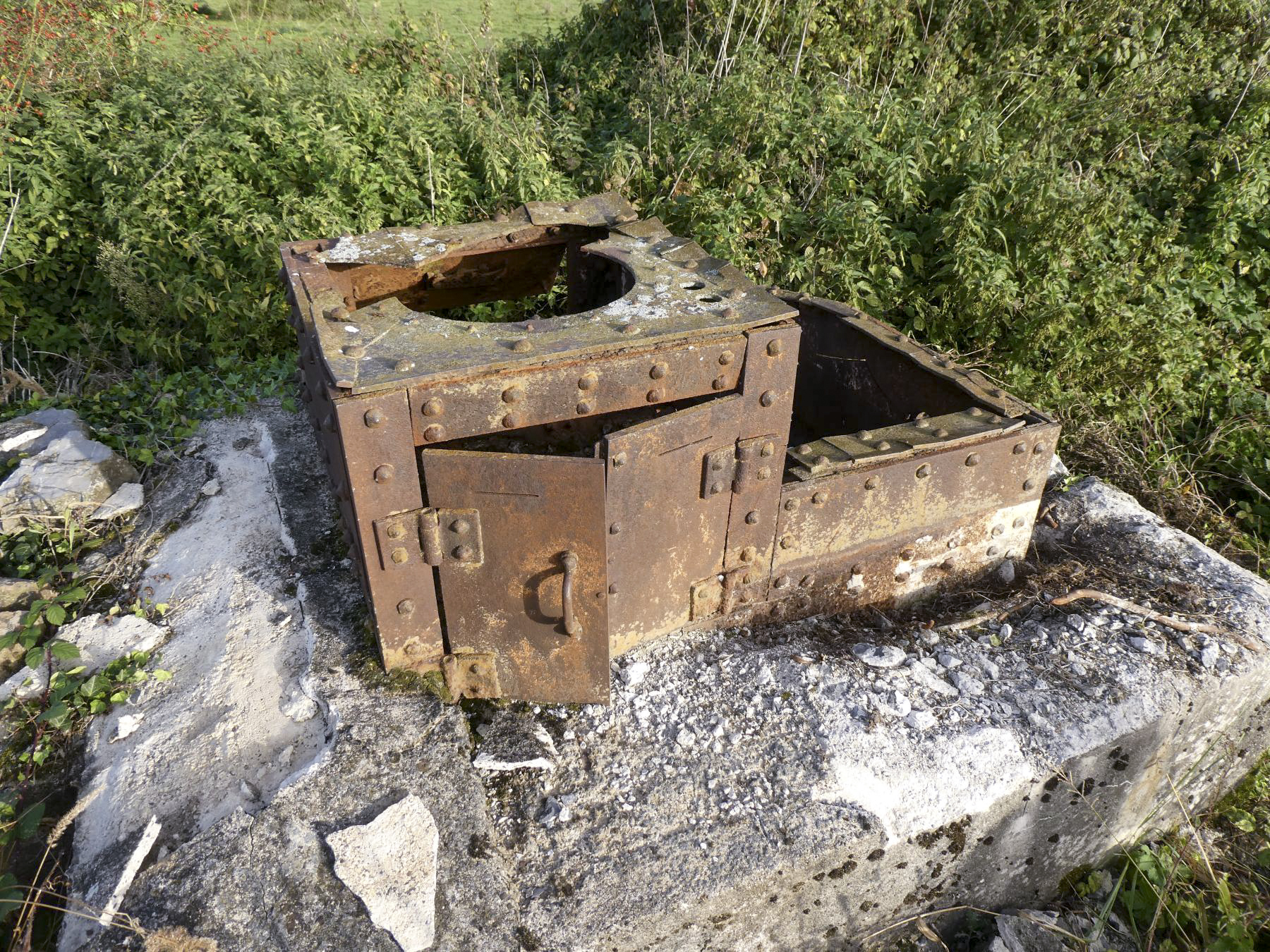 Ligne Maginot - B558 - BUVIGNIES - (Observatoire d'artillerie) -  - ELLENA Daniel - CUNY Philippe