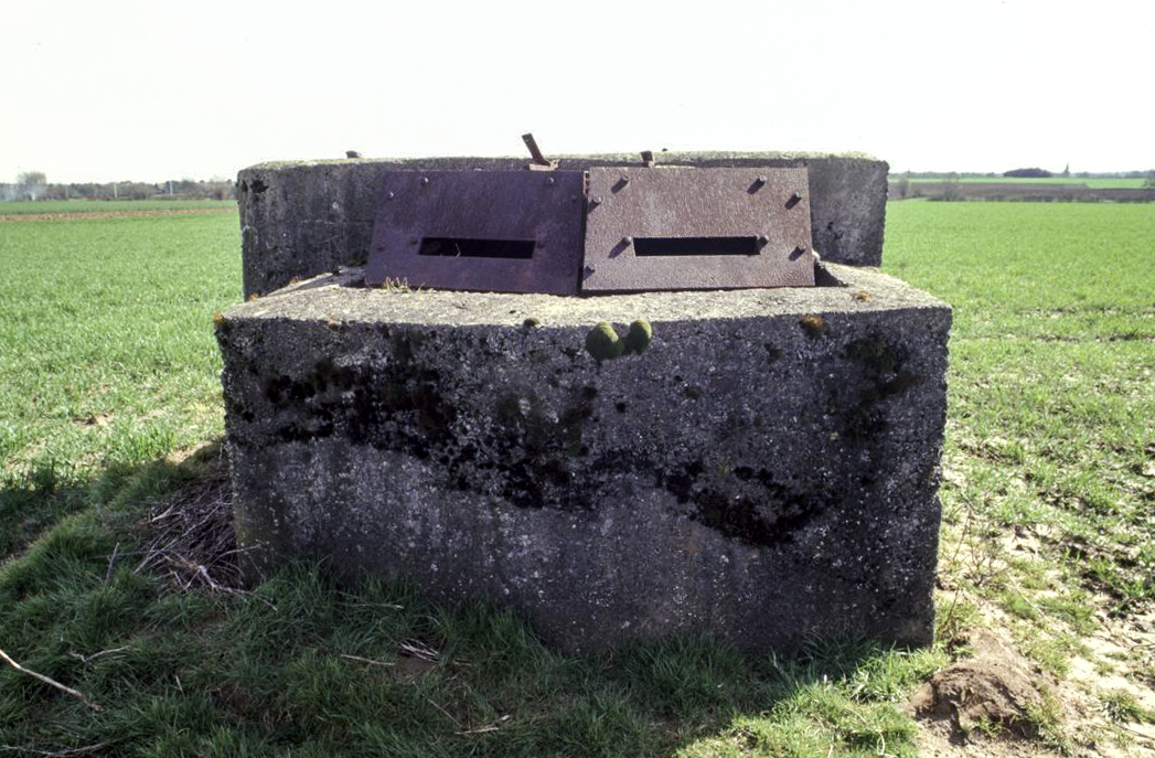 Ligne Maginot - B576 - FERME DU GARD - (Observatoire d'artillerie) -  - Ammagsdr
