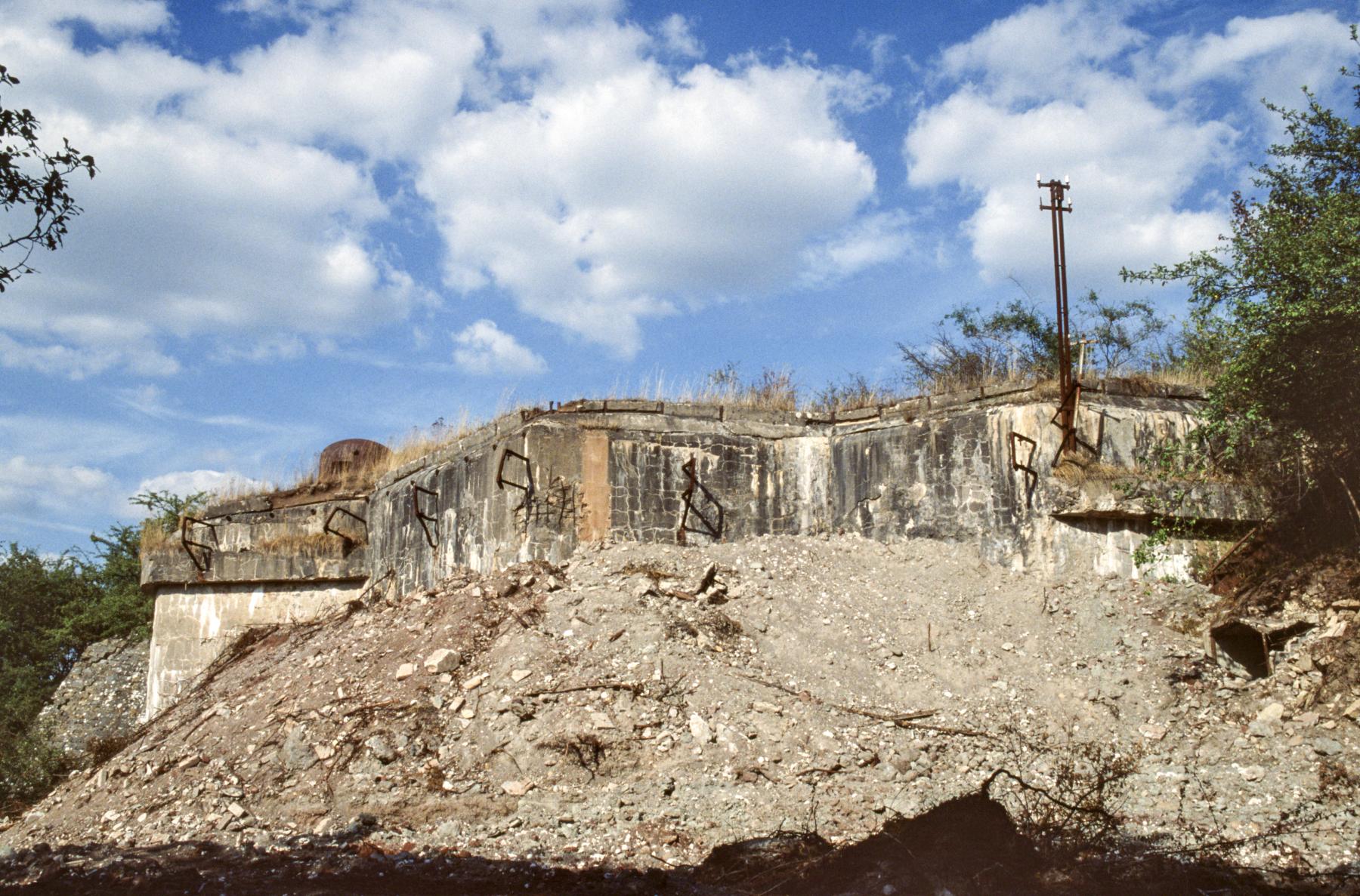 Ligne Maginot - BOVENBERG - A27 - (Ouvrage d'infanterie) - Bloc 1
Le bloc après merlonnage - MANSUY Michel