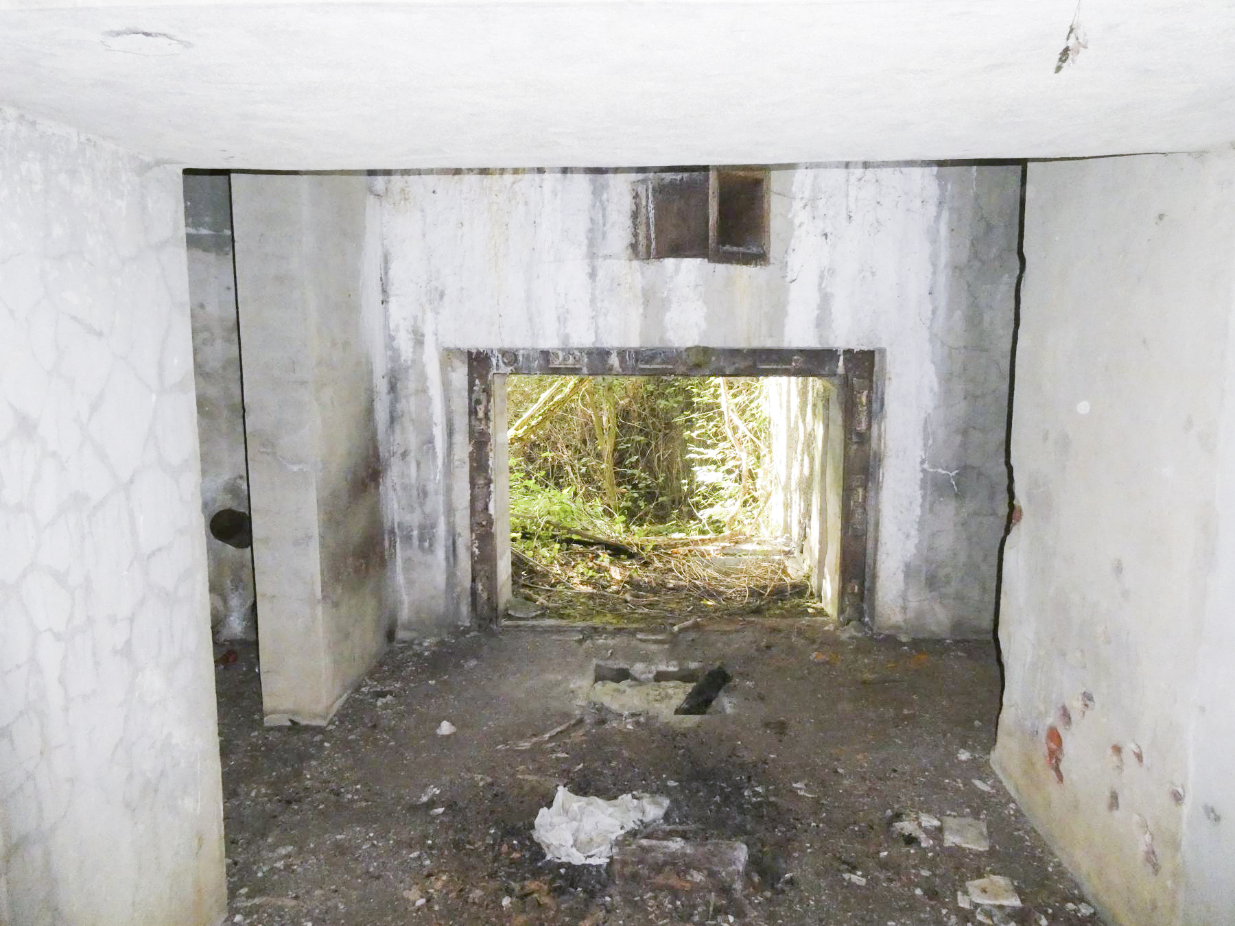 Ligne Maginot - ELESMES - (Blockhaus lourd type STG / STG-FCR - Double) - L'entrée pour canon - ELLENA Daniel - CUNY Philippe