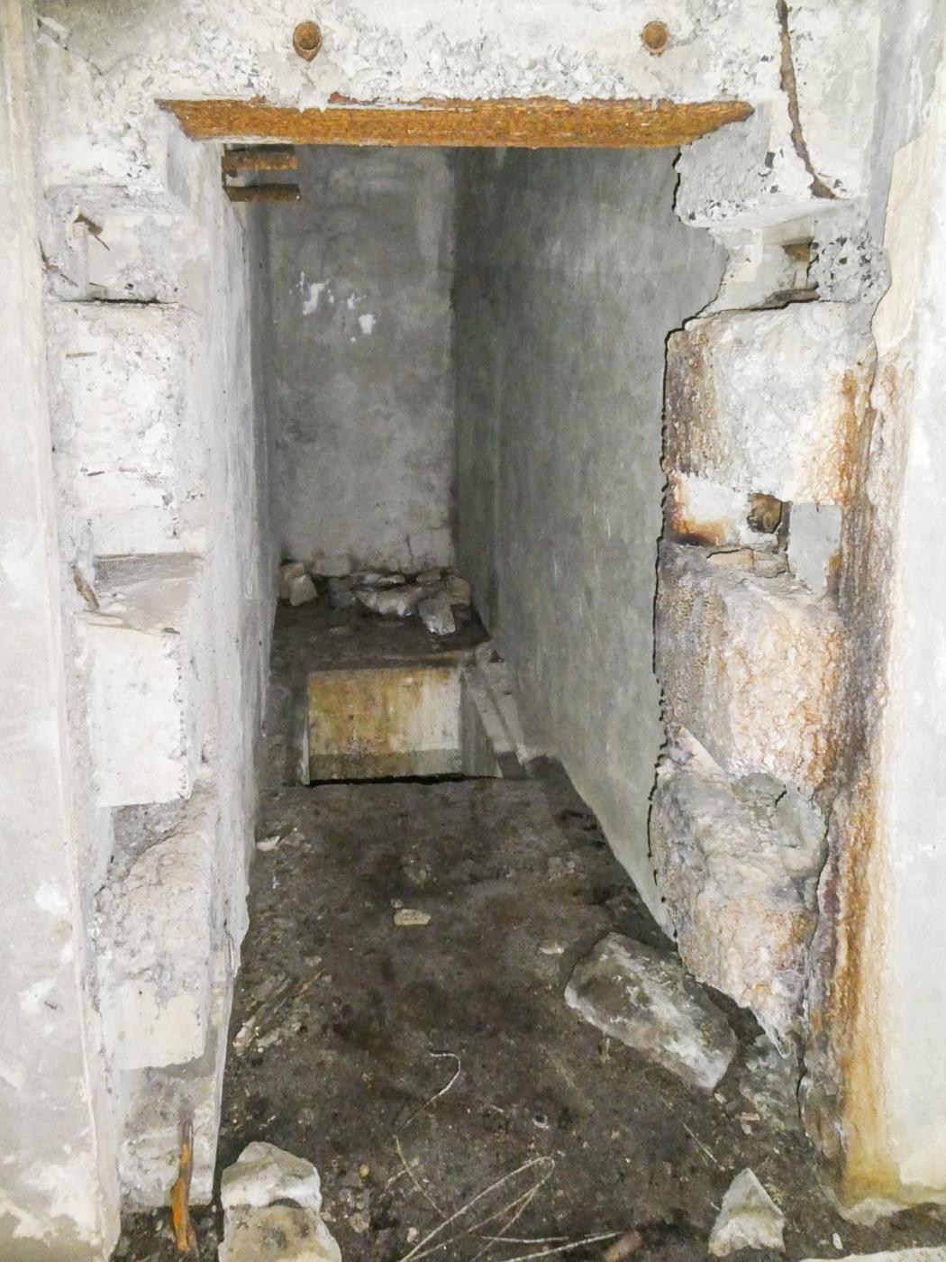 Ligne Maginot - ELESMES - (Blockhaus lourd type STG / STG-FCR - Double) - L'entrée des hommes - ELLENA Daniel - CUNY Philippe