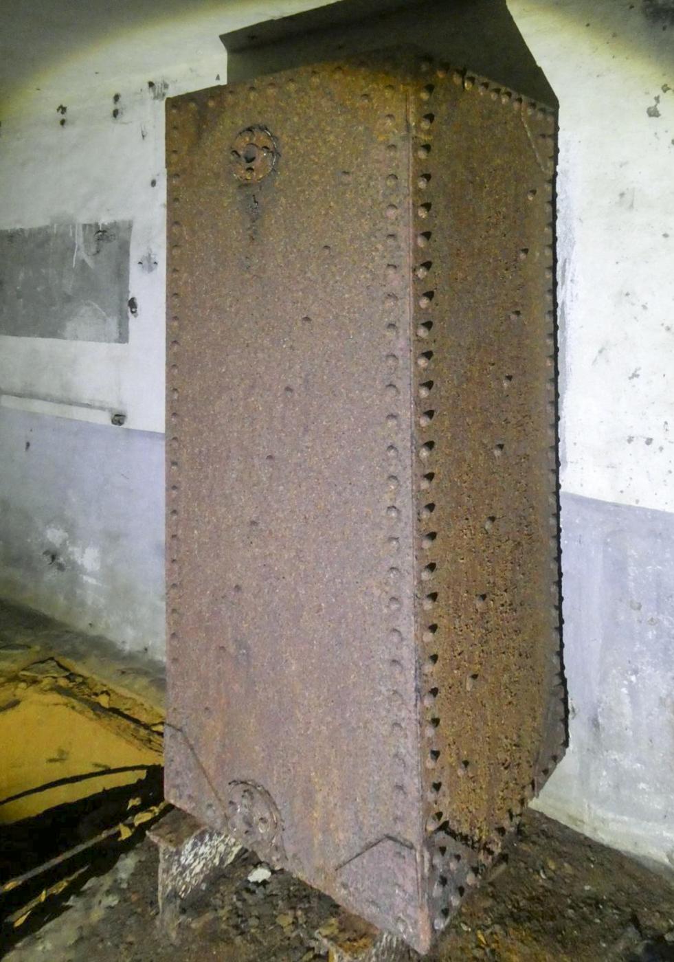 Ligne Maginot - MARLIERES - C4 - (Casemate d'infanterie - Simple) - Réservoir d'eau - ELLENA Daniel - CUNY Philippe