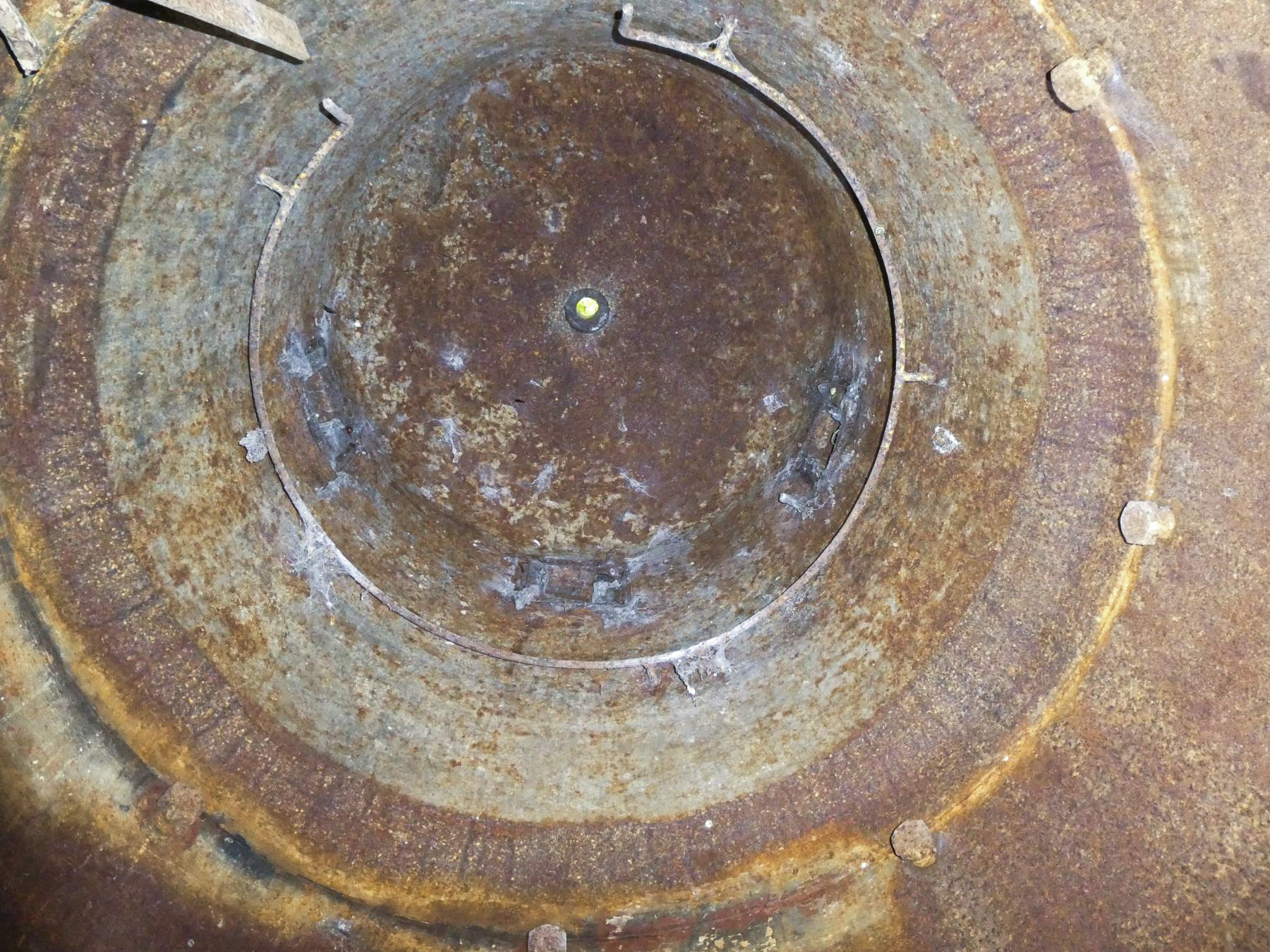 Ligne Maginot - MARLIERES - C4 - (Casemate d'infanterie - Simple) - La cloche GFM - ELLENA Daniel - CUNY Philippe