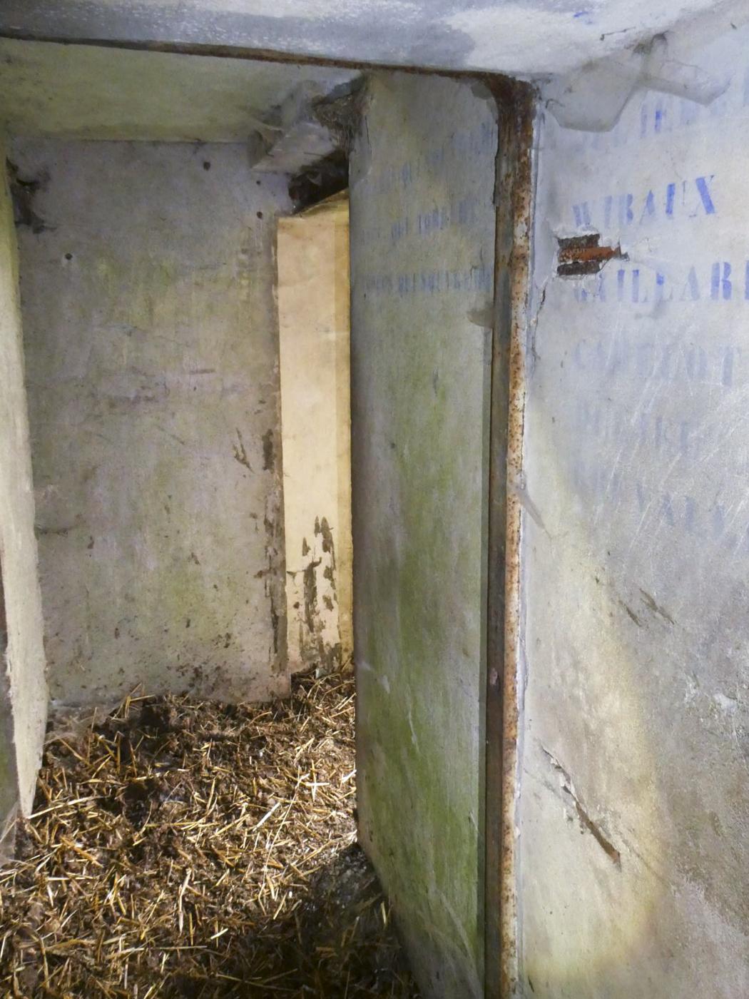 Ligne Maginot - TRINQUETTE - (Casemate d'infanterie - Simple) - Entrée - ELLENA Daniel - CUNY Philippe