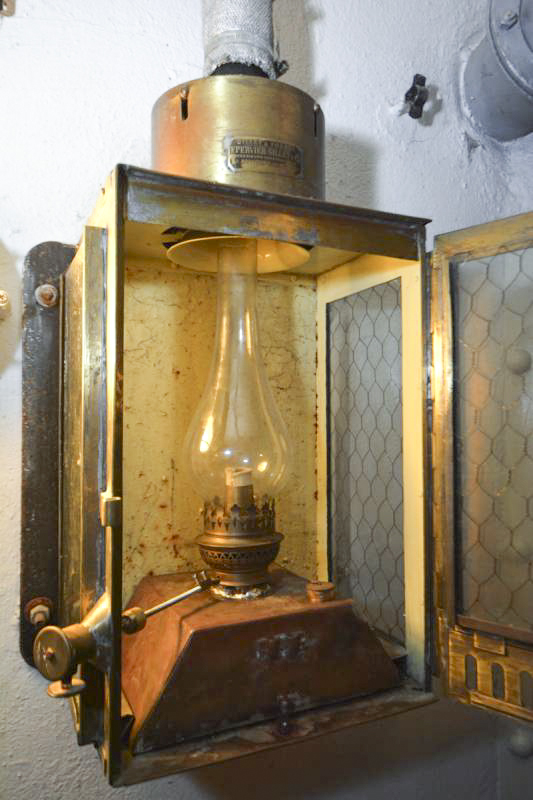 Ligne Maginot - Ouvrage de la FERTE - Lampe de casemate à pétrole Epervier-Gillet