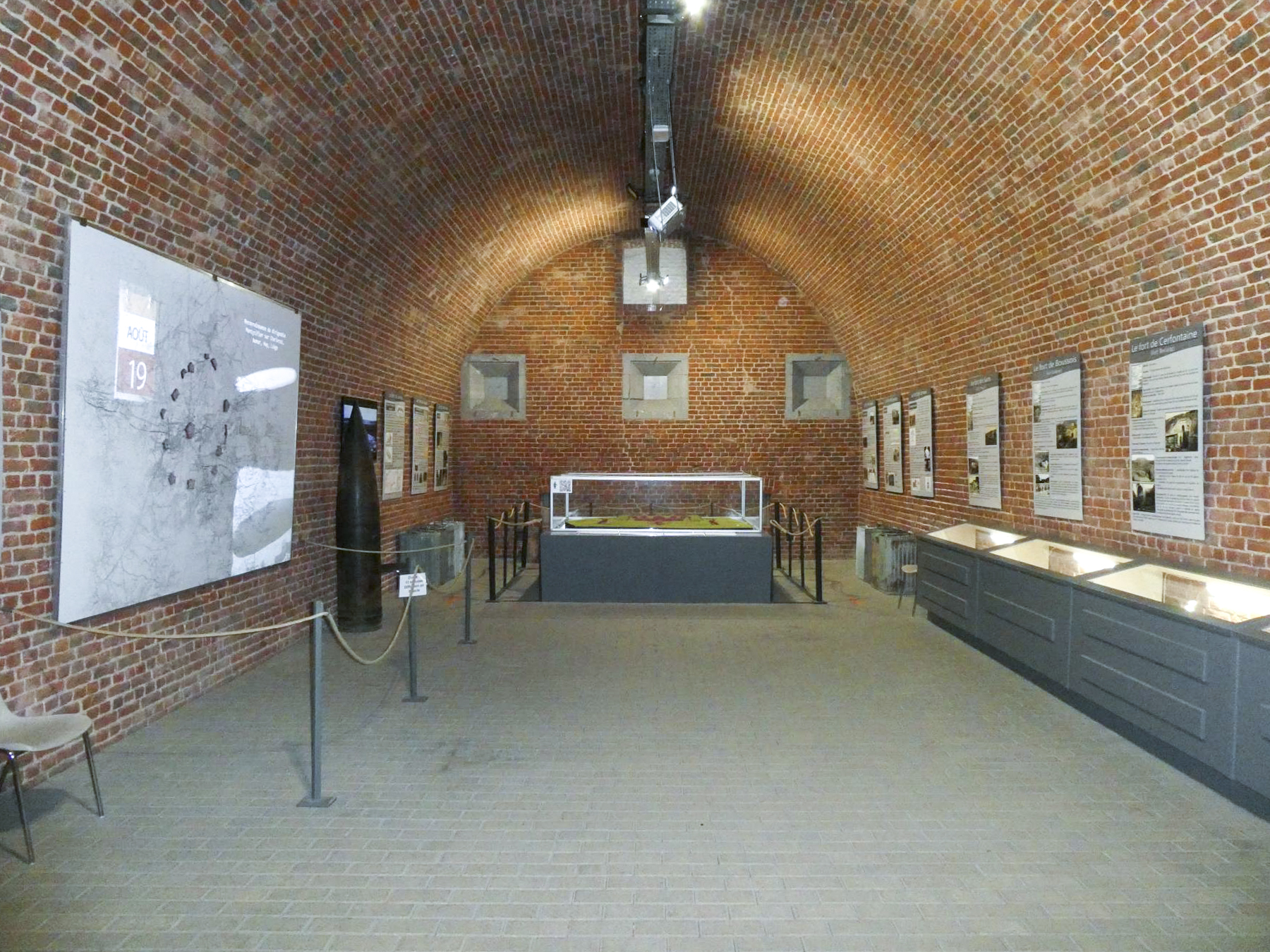 Ligne Maginot - FORT DE LEVEAU (I / 87°RIF - PC DE GUERRE) - (PC de Quartier) - Le magasin à poudre - ELLENA Daniel - CUNY Philippe