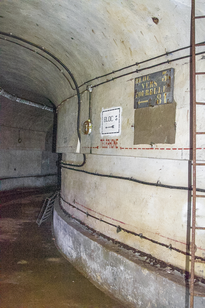 Ligne Maginot - SIMSERHOF - (Ouvrage d'artillerie) - Bloc 3
Galerie menant au bloc - Michel Teiten