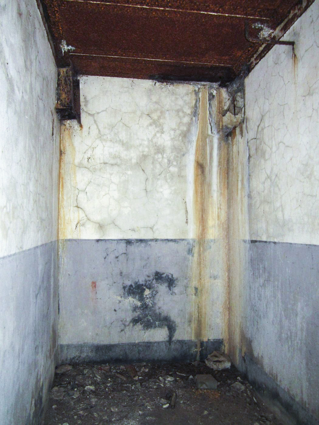 Ligne Maginot - SUD OUEST DE MAULDE - CASEMATE DE 155 - (Casemate d'artillerie) - Local à fusées - Gregory Fuchs