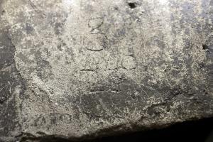 Ligne Maginot - LA PORTE 5 - (Blockhaus pour arme infanterie) - Petite gravure constructeurs dans le créneau est, toujours 440° Régiment de Pionniers 3° Bataillon 4° Compagnie
