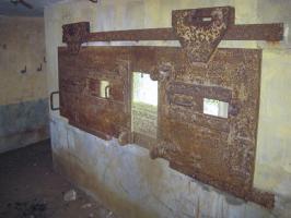 Ligne Maginot - DB17 - (Blockhaus pour canon) - Les volets blindés pour le canon propres au blockhaus type RFM 36