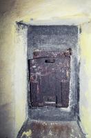 Ligne Maginot - DB17 - (Blockhaus pour canon) - Créneau pour FM
Volet de protection en position fermé 