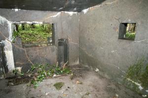 Ligne Maginot - DBO3 - (Blockhaus pour canon) - Les encoches permettant de positionner les roues du canon sont visibles sur cette photo
