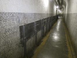 Ligne Maginot - FERMONT - A2 - (Ouvrage d'artillerie) - Galerie avec tablettes rabattables servant de réfectoire