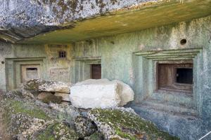 Ligne Maginot - LE CHESNOIS - CHENOIS - (Ouvrage d'artillerie) - Bloc 3
Les créneaux pour jumelages