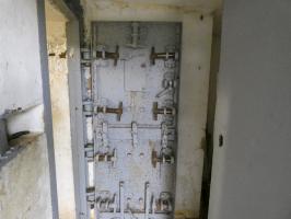 Ligne Maginot - FERMONT - A2 - (Ouvrage d'artillerie) - Bloc 4
Porte blindée à deux battants de l'issue de secours