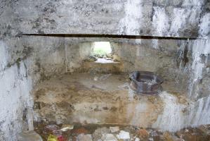 Ligne Maginot - CB344 - BREITENBAUM - (Blockhaus pour arme infanterie) - Vue intérieur du créneau latéral non terminé, sans trémie.