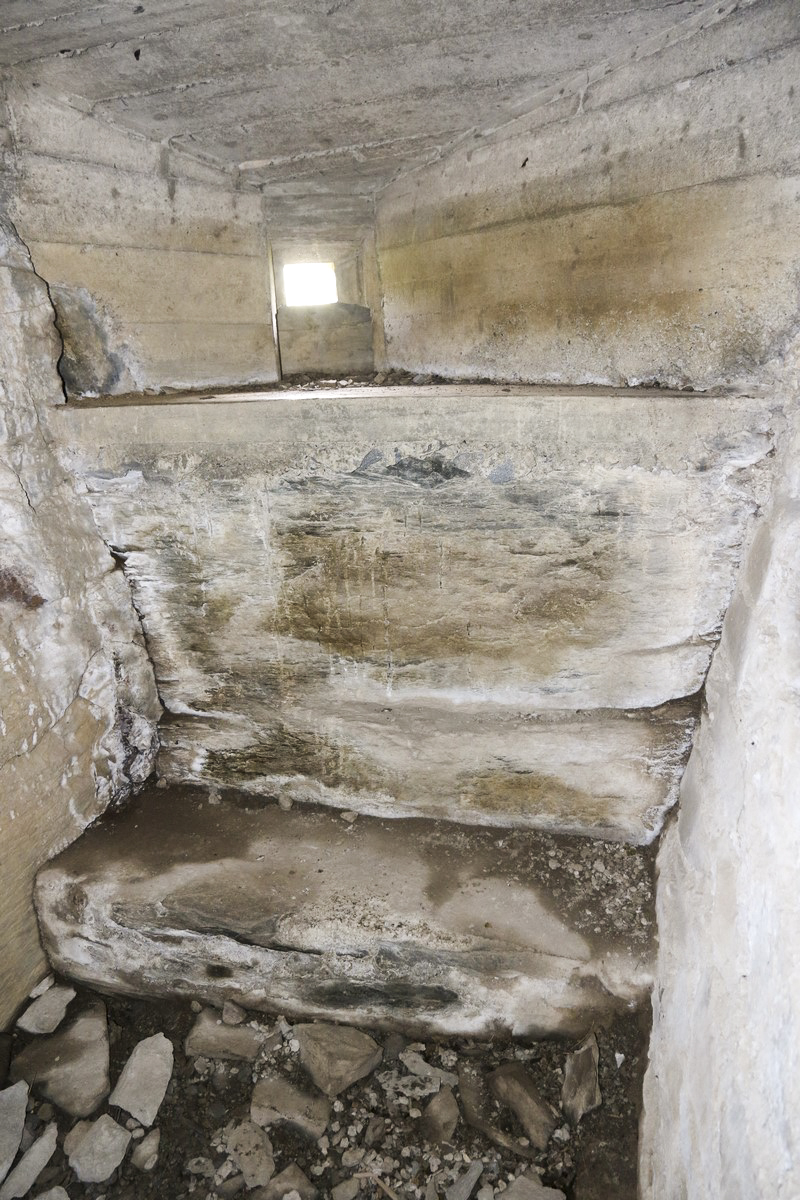 Ligne Maginot - COTE 2415 - (Blockhaus pour arme infanterie) - Créneau sud - Alain Perouffe