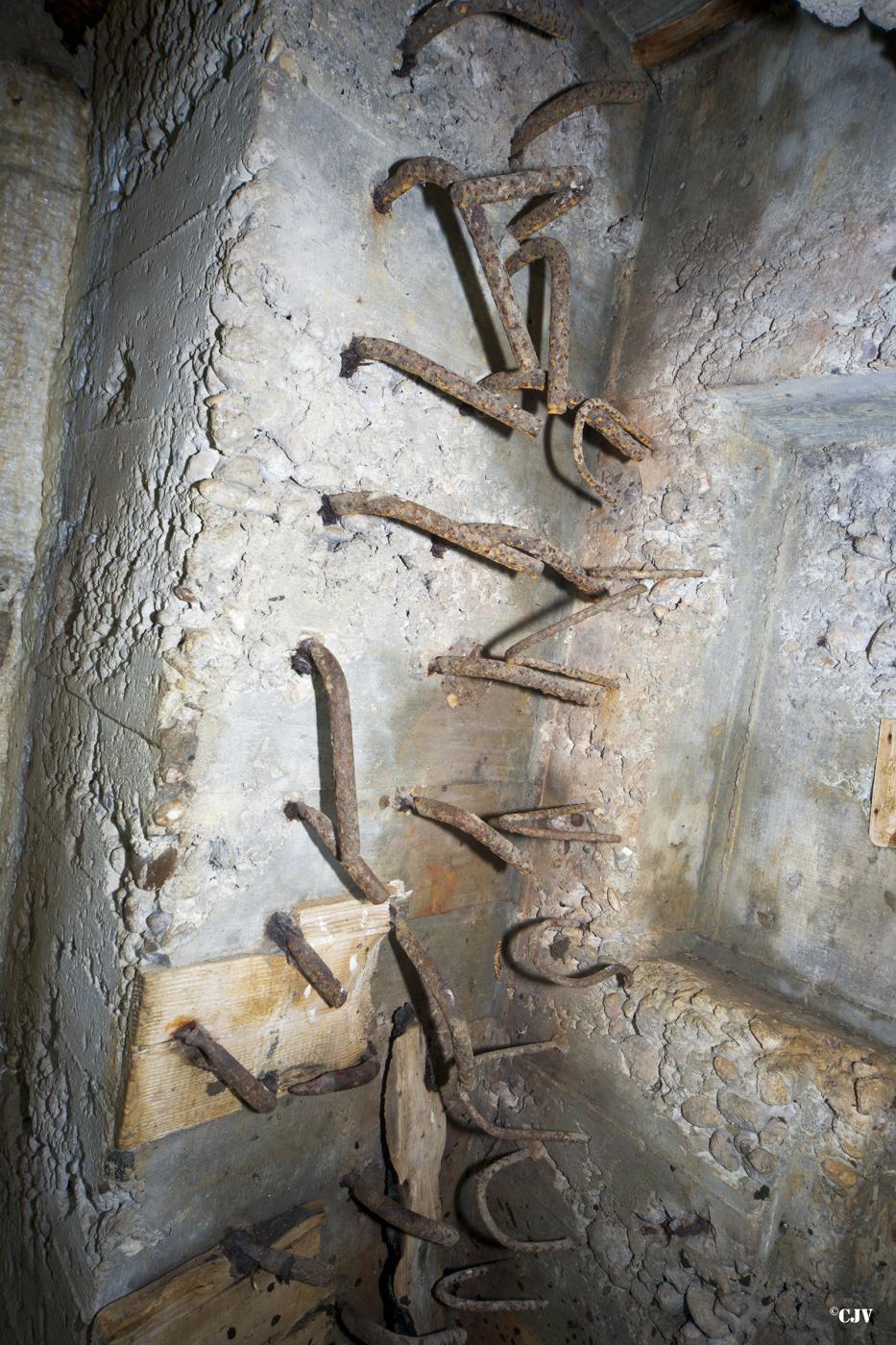 Ligne Maginot - DB241 - (Blockhaus pour canon) - Le fer pour le blindage - Lia VERMEULEN