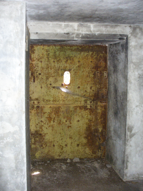Ligne Maginot - E6 - TOURNEFORT (Casemate d'infanterie) - Porte vue de l'intérieur