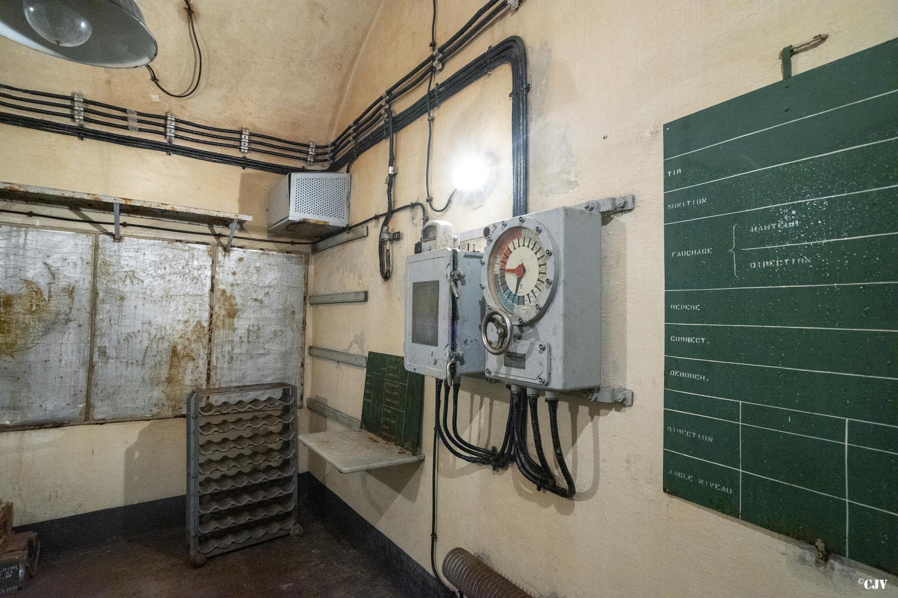 Ligne Maginot - AGAISEN (AN) - E03 - (Ouvrage d'artillerie) - Bloc 2
Le PC du bloc - Lia VERMEULEN