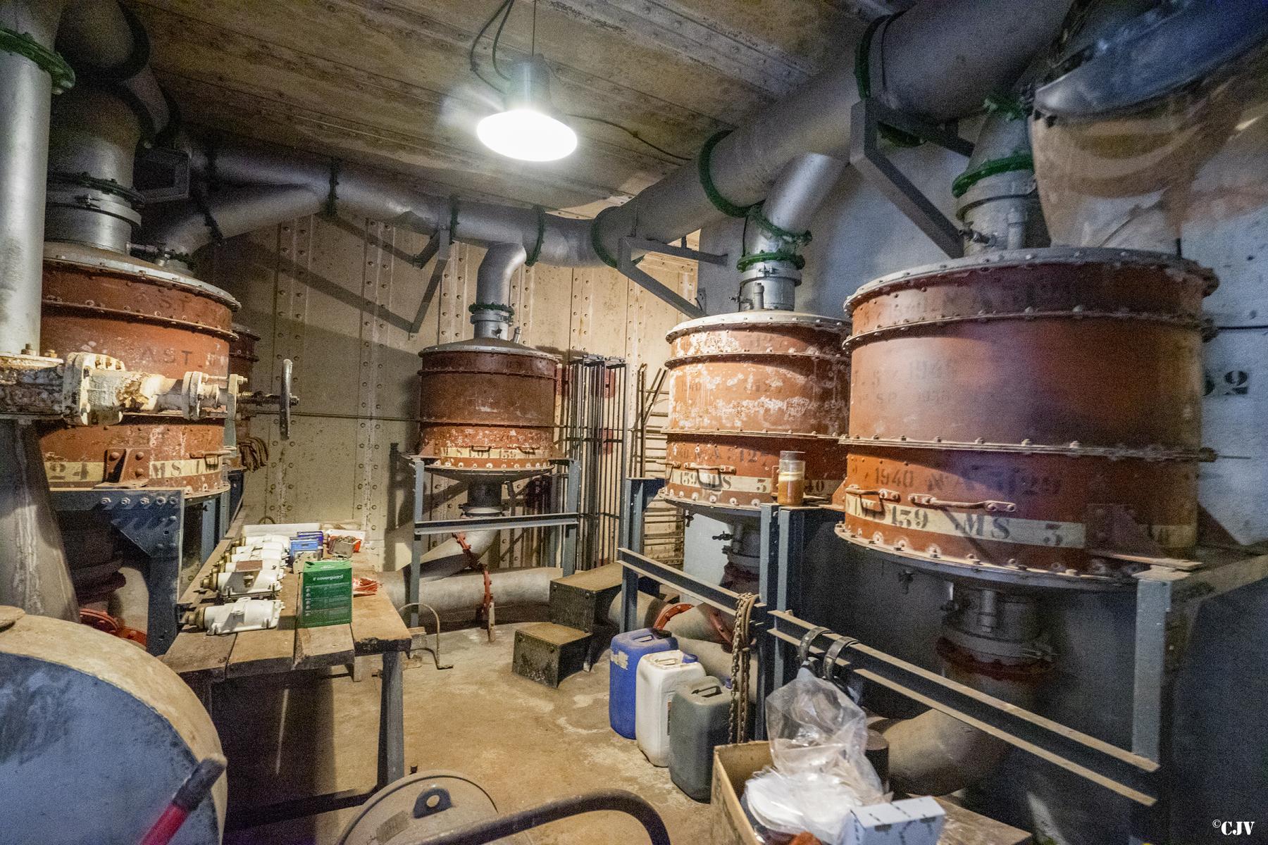 Ligne Maginot - AGAISEN (AN) - E03 - (Ouvrage d'artillerie) - Bloc 3
Les filtres du bloc - Lia VERMEULEN