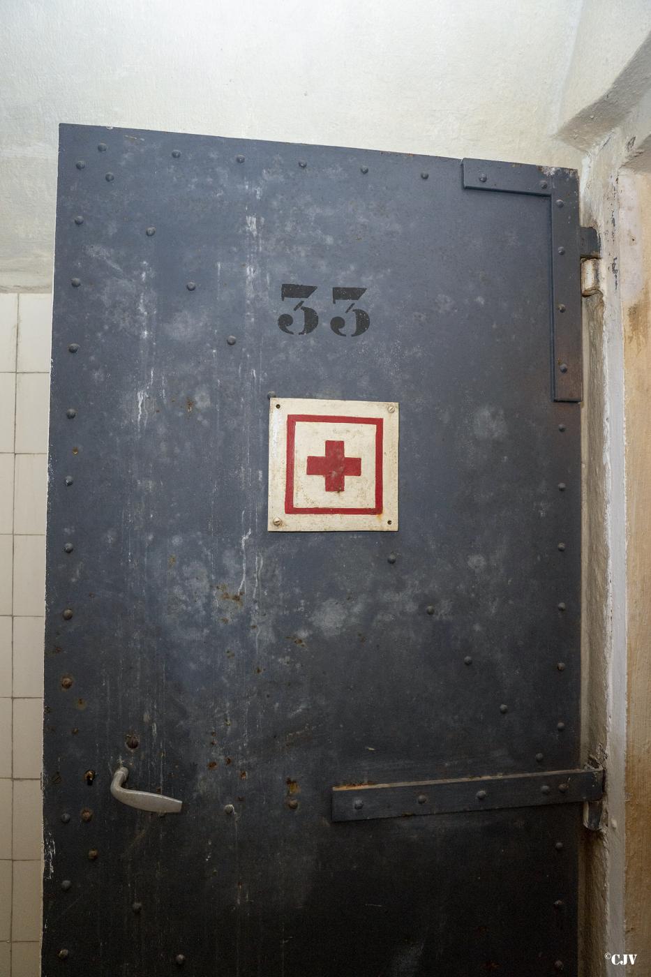 Ligne Maginot - AGAISEN (AN) - E03 - (Ouvrage d'artillerie) - L'infirmerie - Lia VERMEULEN