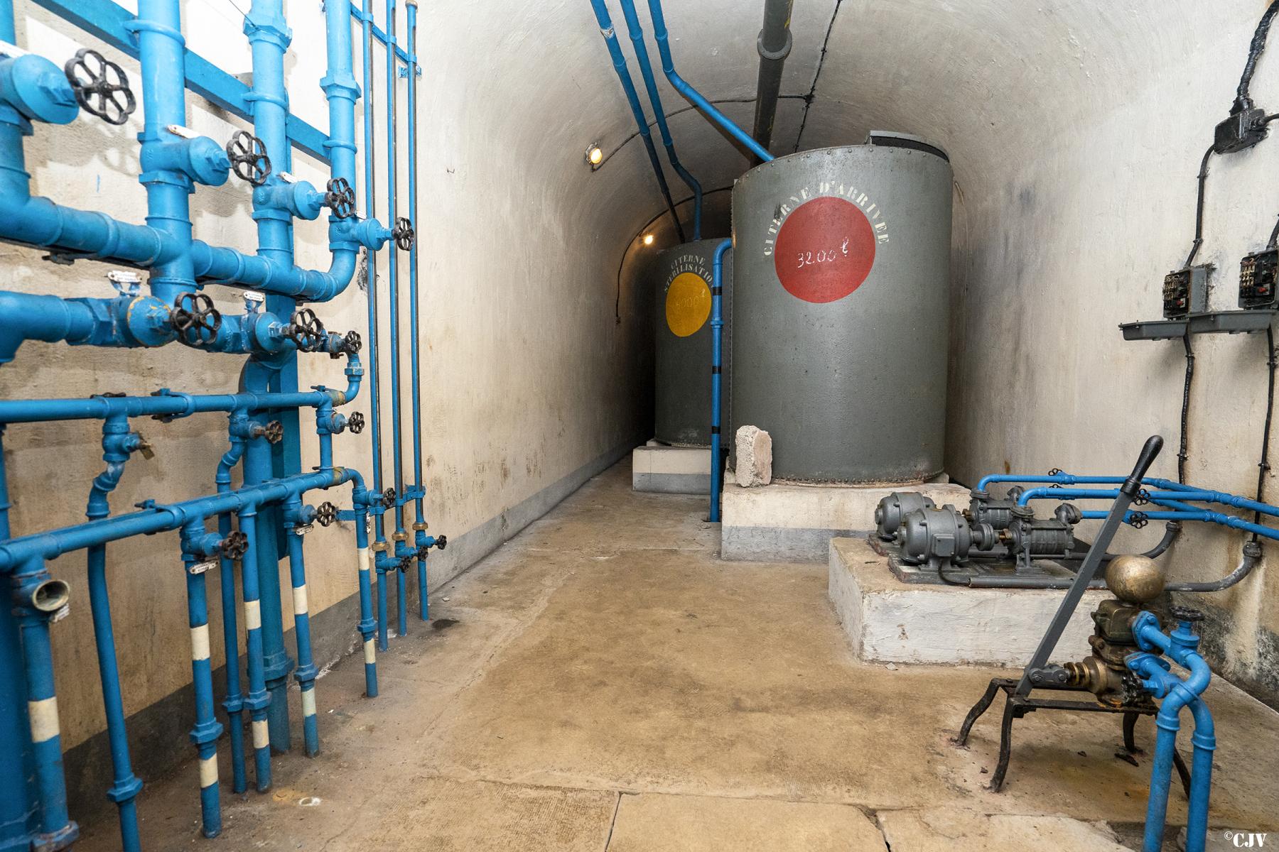 Ligne Maginot - AGAISEN (AN) - E03 - (Ouvrage d'artillerie) - Citerne d'eau
Purification - Lia VERMEULEN