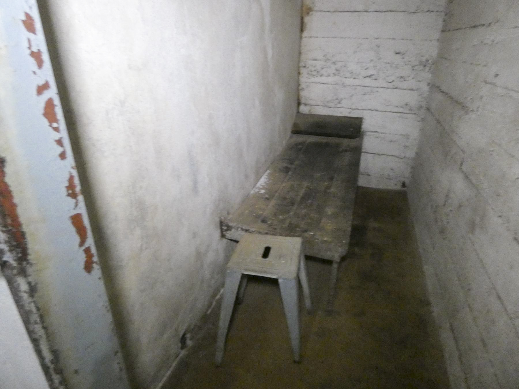 Ligne Maginot - FERMONT - A2 - (Ouvrage d'artillerie) - Poste de police
Cellule - STENGER Mathieu