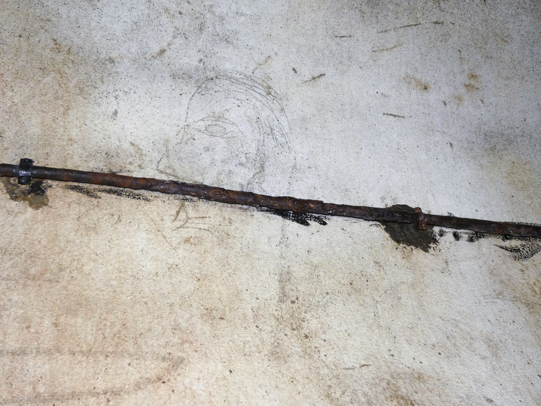 Ligne Maginot - FERMONT - A2 - (Ouvrage d'artillerie) - Bloc 1
Un graffiti dans un couloir au pied du bloc - STENGER Mathieu