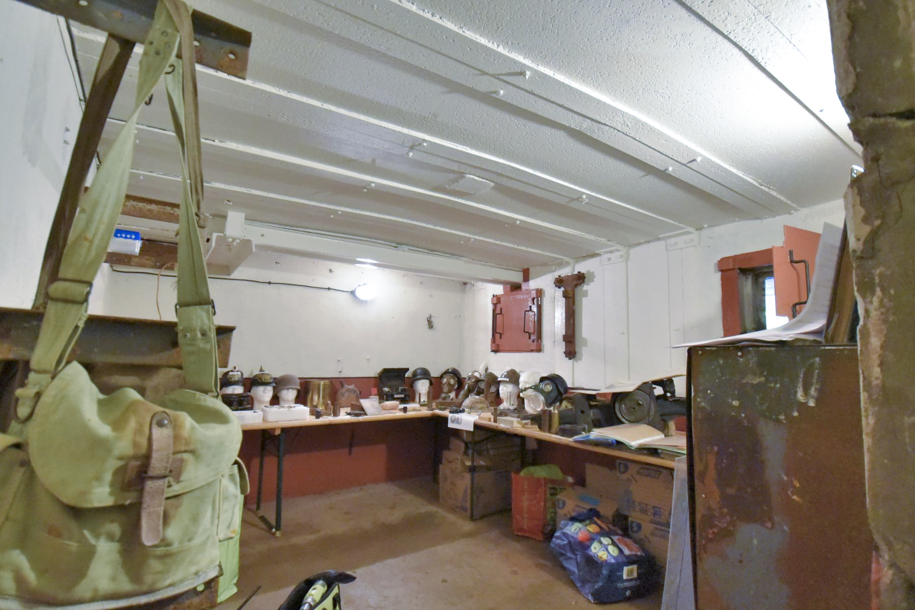 Ligne Maginot - BOIS DE KANFEN OUEST - C42 - (Casemate d'infanterie - Simple) - La chambre de tir en 2023 - Ludovic KNAPP