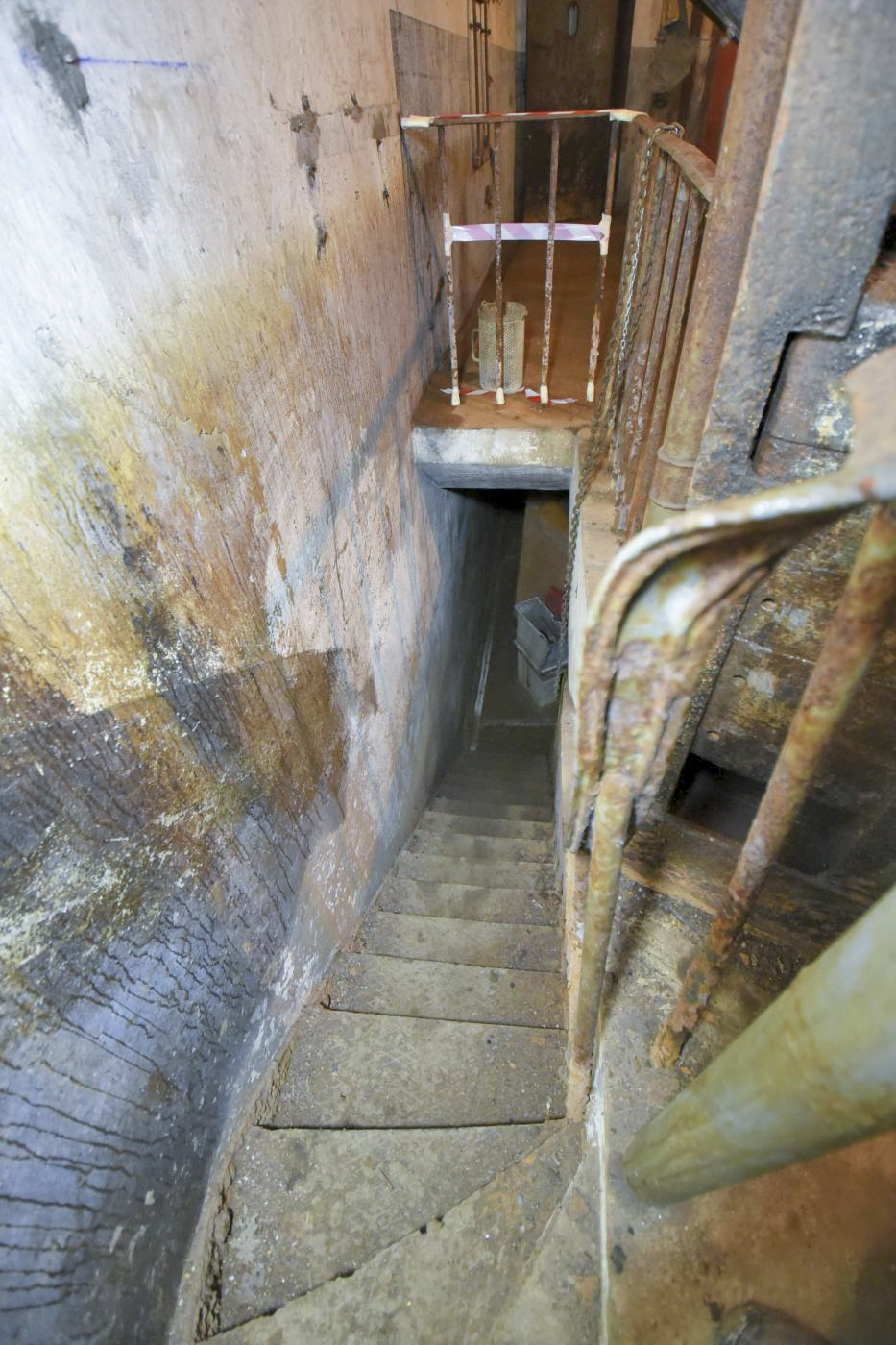 Ligne Maginot - BOIS DE KANFEN OUEST - C42 - (Casemate d'infanterie - Simple) - Accès à l'étage inférieur - Ludovic KNAPP