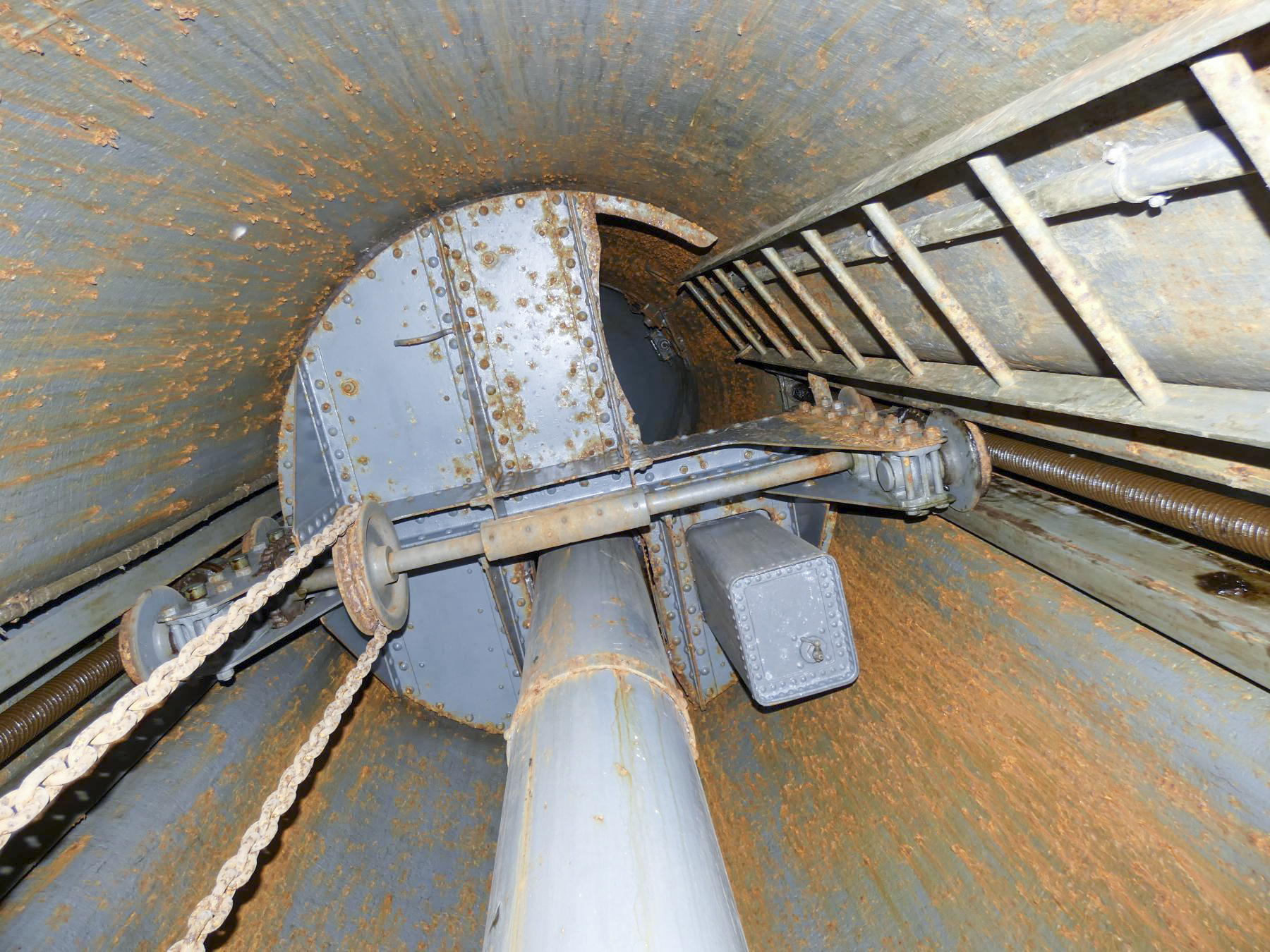 Ligne Maginot - FERMONT - A2 - (Ouvrage d'artillerie) - Bloc 4
Cloche JM - STENGER Mathieu